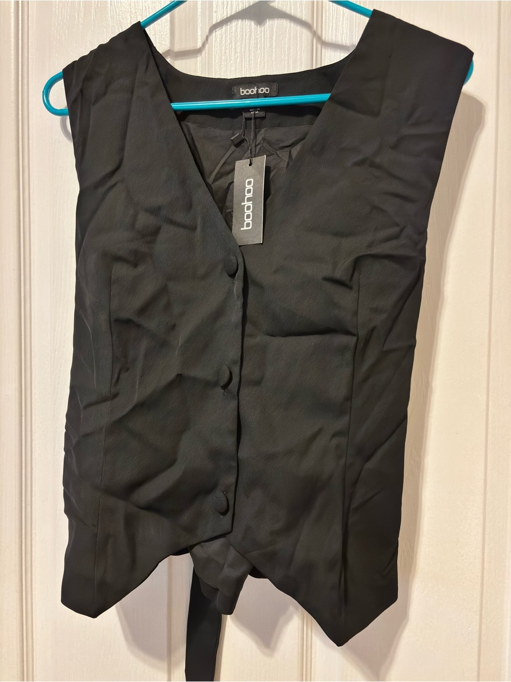 Boohoo Black Sleeveless Button-Front Vest Top